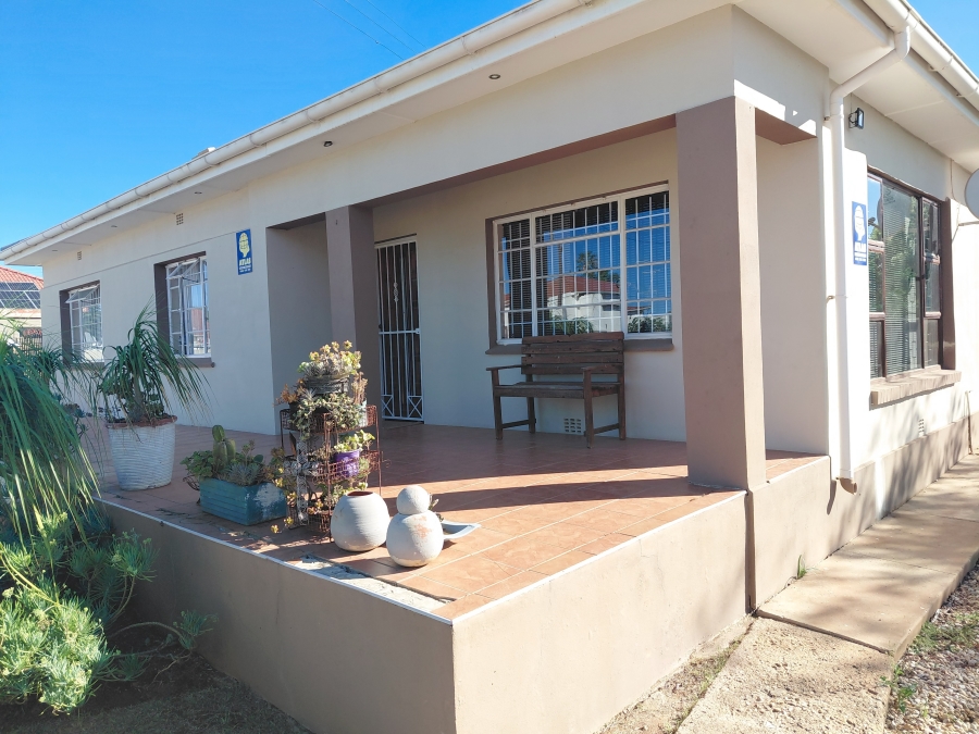3 Bedroom Property for Sale in Despatch Central Eastern Cape